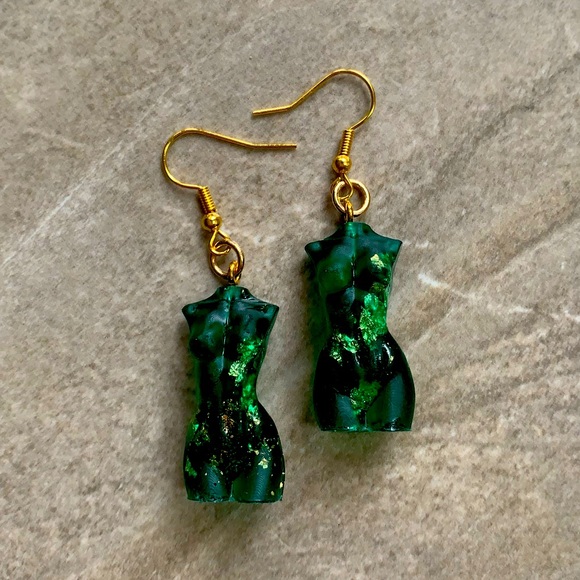 Absoloutly stunning custom to order goddess earing - Picture 4 of 11